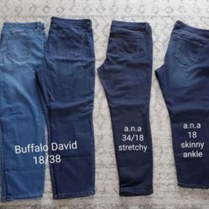 Women's Jeans Lot - 18